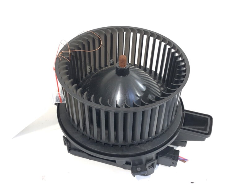Ventilátor kúrenia Audi A5 (F53, F5P) 2016 - 2022 4M1820021