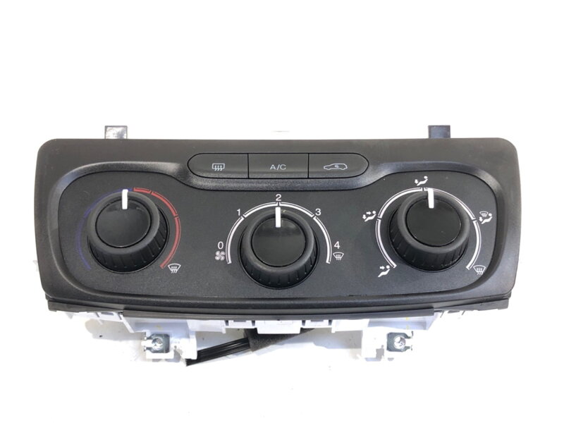 Panel ovládania ventilácie Fiat Tipo Kombi (356_) 2016 - 2022 735643607