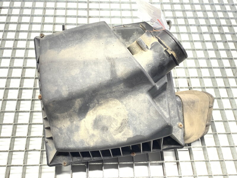 Kryt filtra vzduchu Opel Astra J (P10) 2009 - 2015