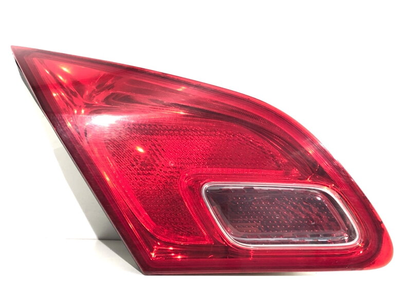 Svetlo zadné ľavé vnútorné Opel Astra J (P10) 2009 - 2015