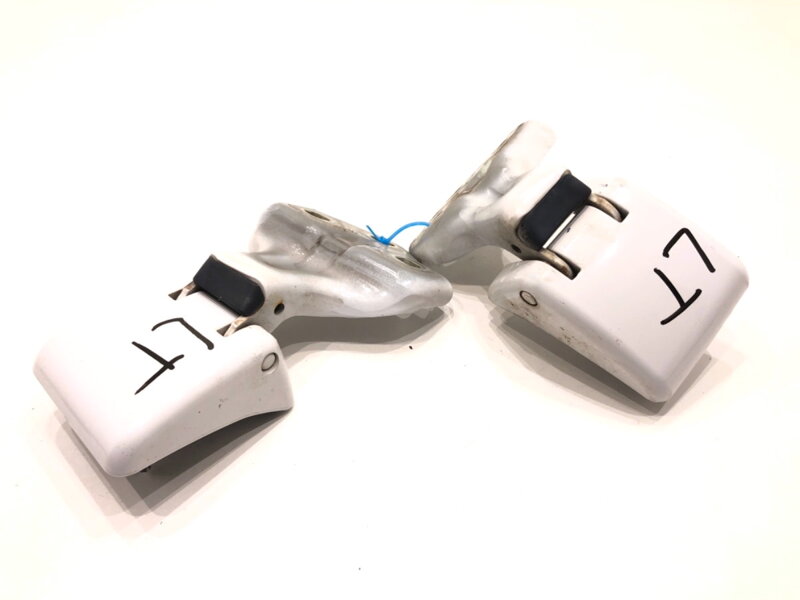 Pánt dvere zadných ľavý Opel Vivaro C Autobus (K0) 2019 - 2022 9820029280