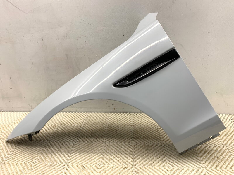 Blatník ľavý predný Jaguar XF II (X260) 2015 - 2022