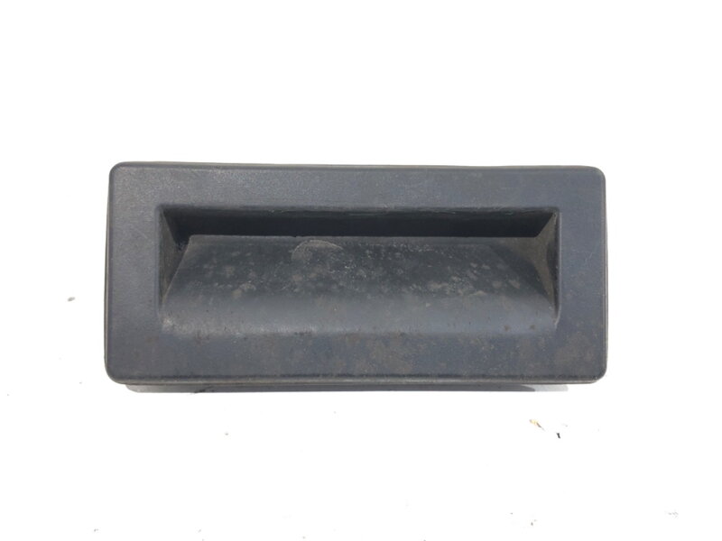 Kľučka veka batožinového priestoru zadná Audi A4 B9 Avant (8W5, 8WD) 2015 - 2025 3V0827566