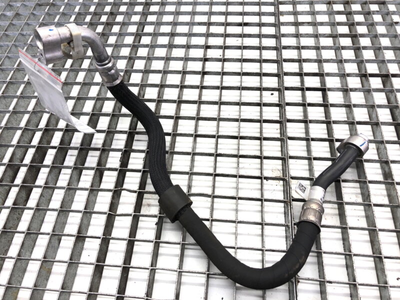 Hadica klimatizácie BMW X2 (F39) 2017 - 2022 6834655