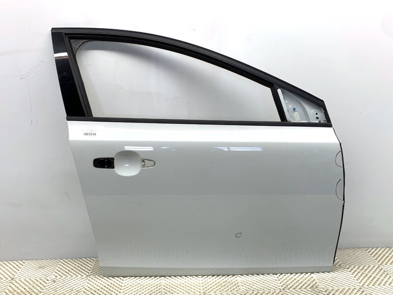 Dvere pravé predné Volvo V40 Liftback (525, 526) 2012 - 2022