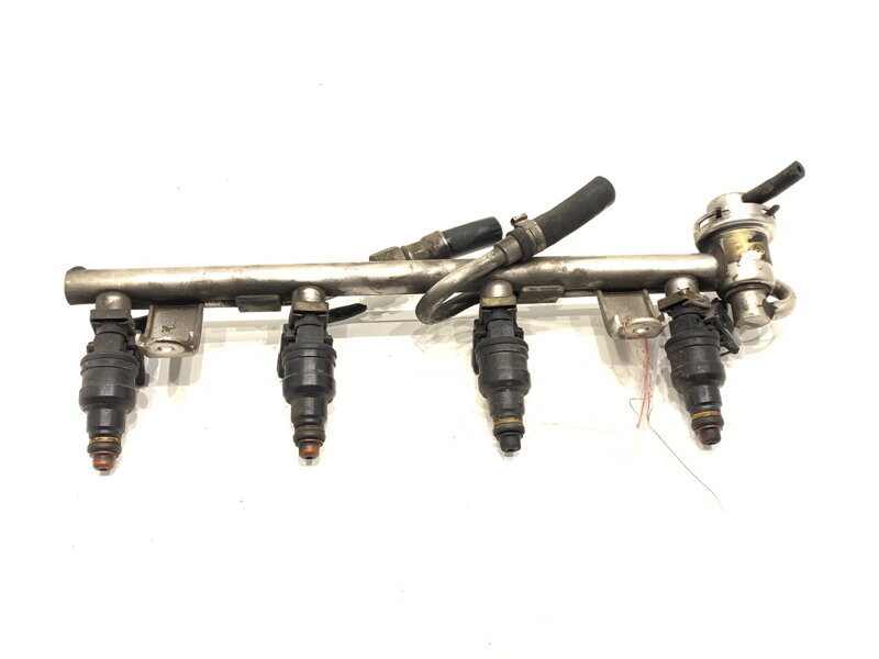 Vstrekovacia rampa Audi A6 C4 (4A2) 1994 - 1997 058133681