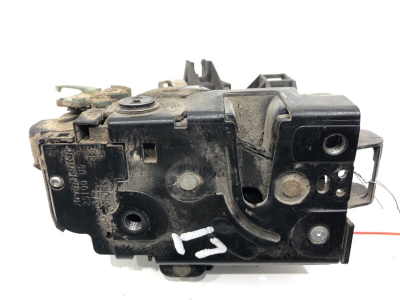 Zámok dverí ľavý zadný Skoda Roomster Praktik (5J) 2007 - 2015 5J7839015