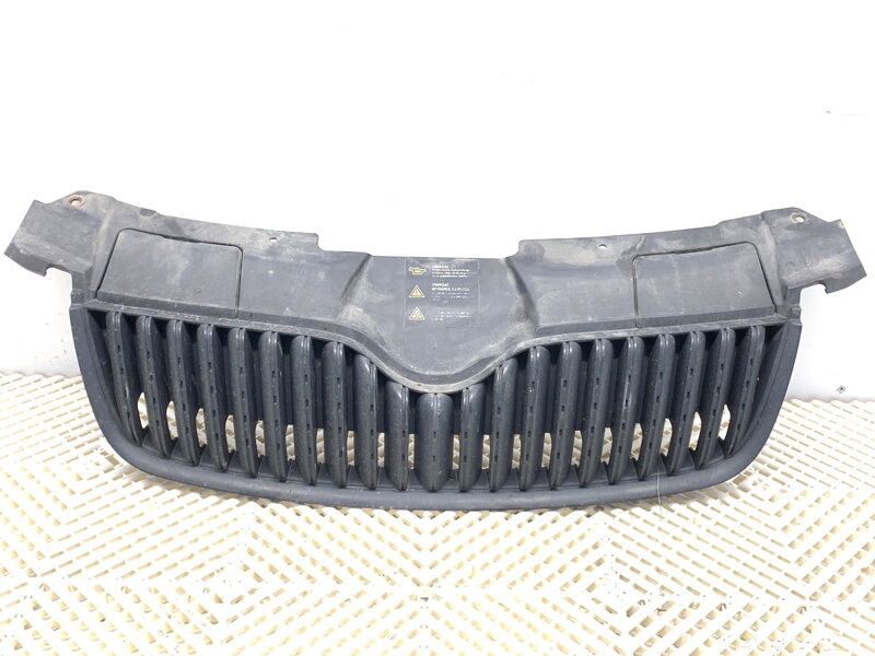 Maska chladiča grill Skoda Roomster Praktik (5J) 2007 - 2015 5J0853668