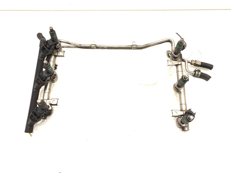 Vstrekovacia rampa Audi A6 C5 (4B2) 1997 - 2005 06C133551