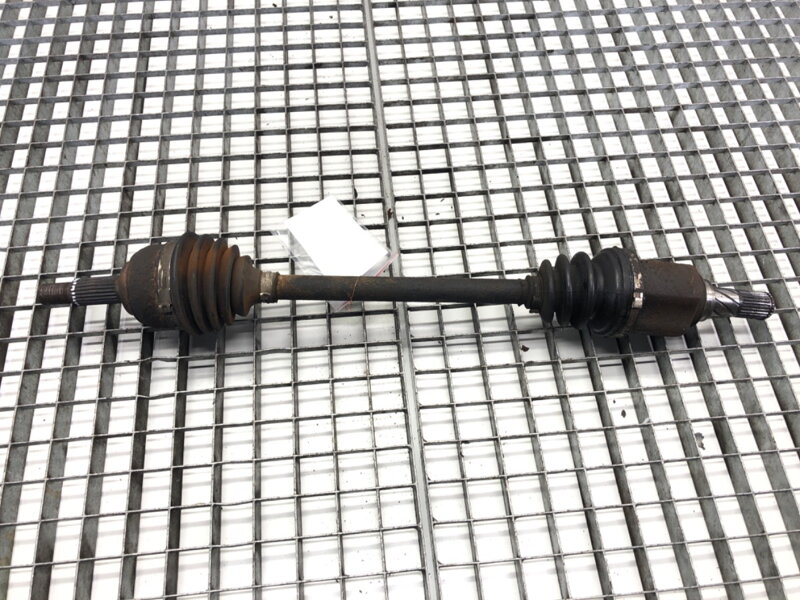 Poloos ľavá predná Nissan Micra III (K12) 2002 - 2010